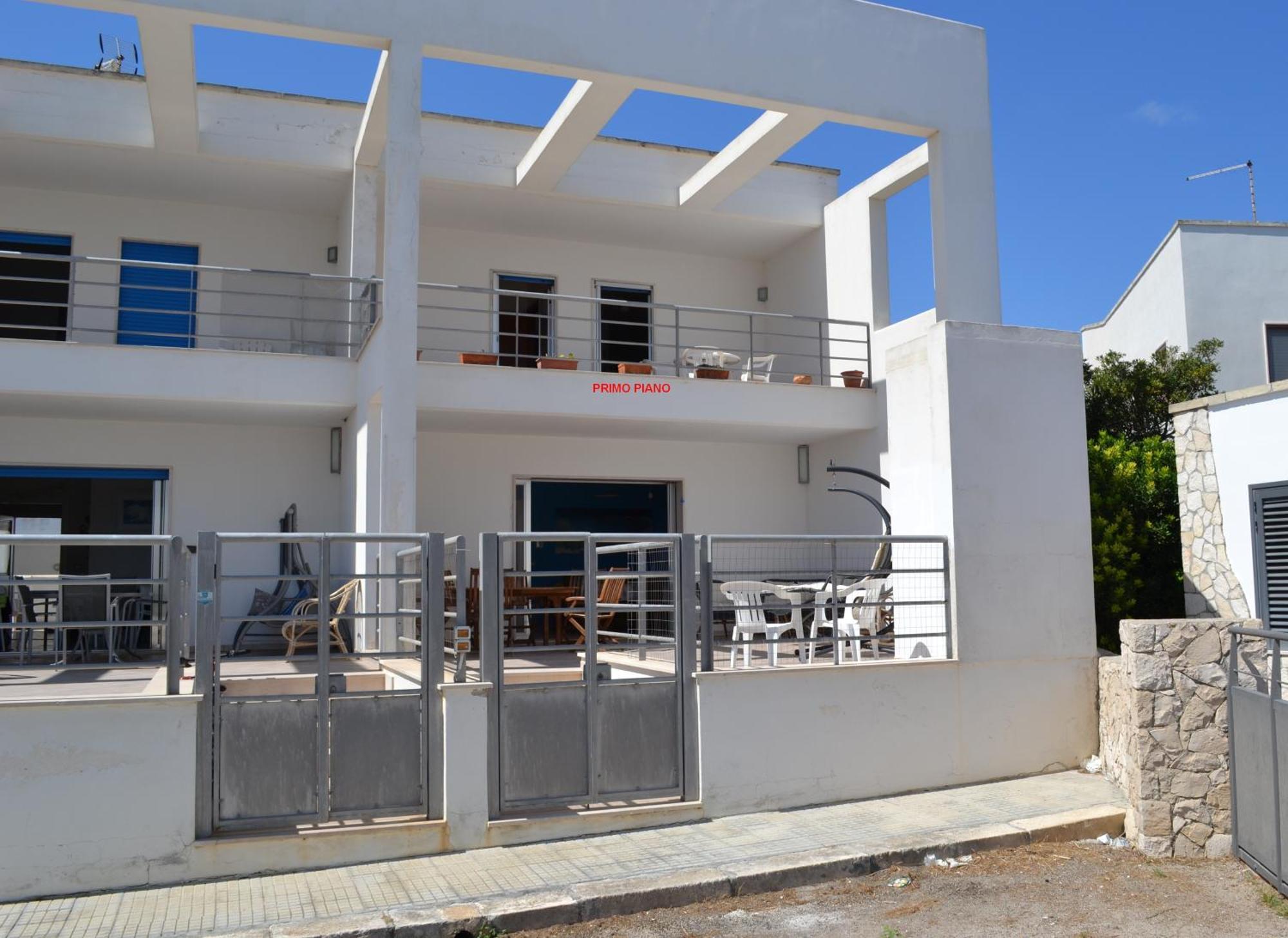فيلا Terrazza Sul Mare توري ديل أورسو المظهر الخارجي الصورة